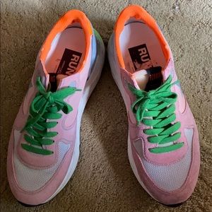 Golden goose running shoes